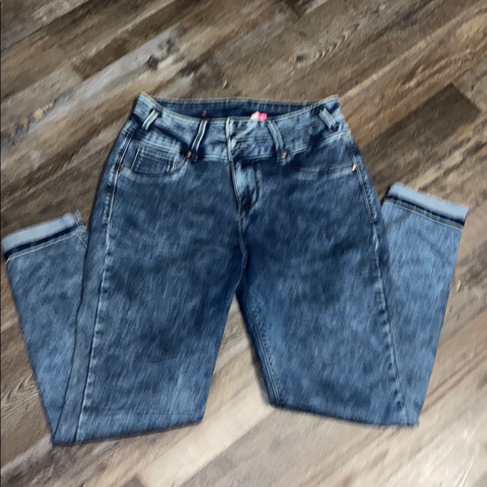 Jeans - Picture 2 of 4